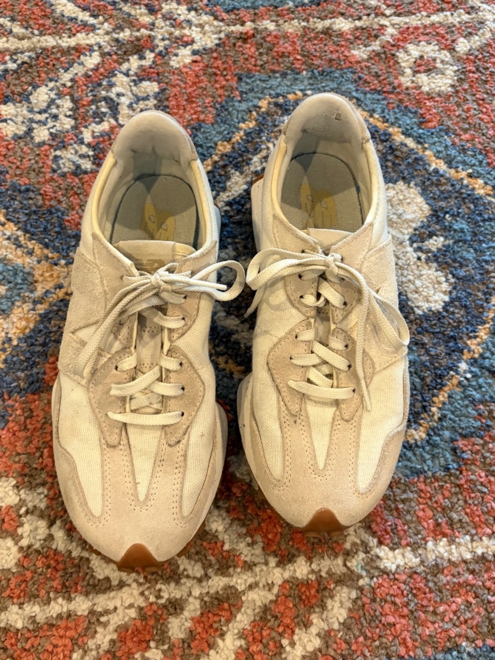 New Balance 327 Women's White/Cream Retro Sneaker sz 8